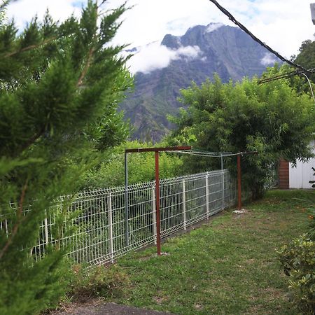 Le Chalet A Joel Cilaos Bagian luar foto
